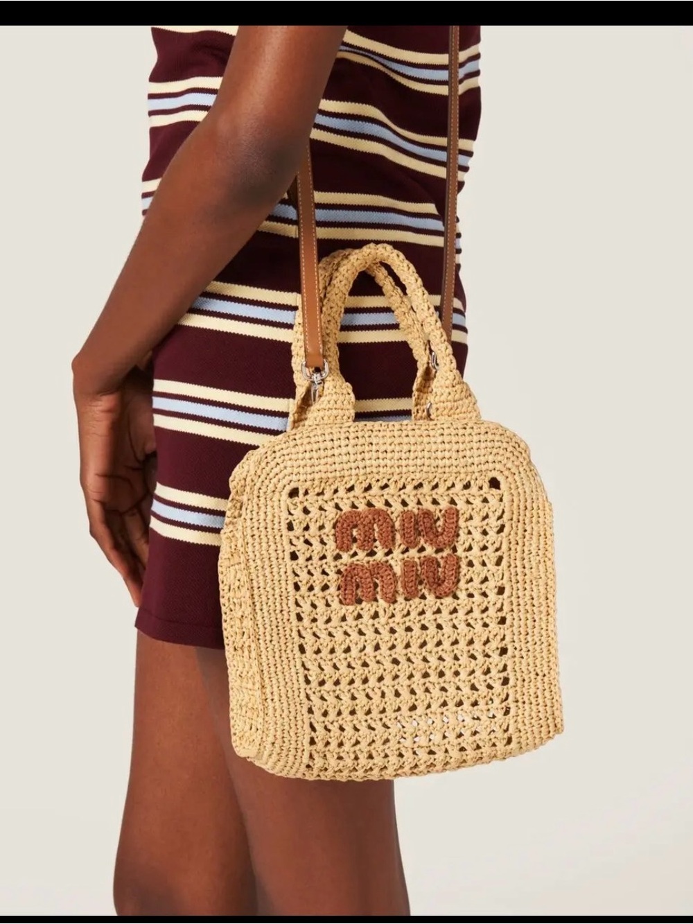 MIU MIU
Raffia-Effect Crochet Tote Bag - Picture 8 of 8